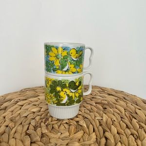 Vintage Stacking Mugs (Set of 2)
